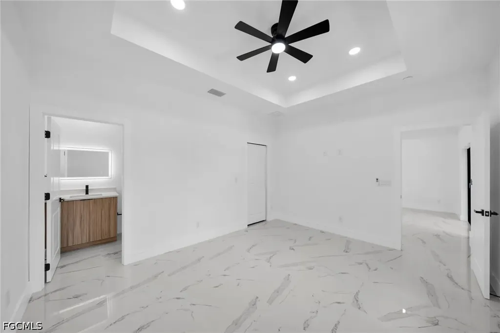 330 / 332 Bell Boulevard S Lehigh Acres FL 33974