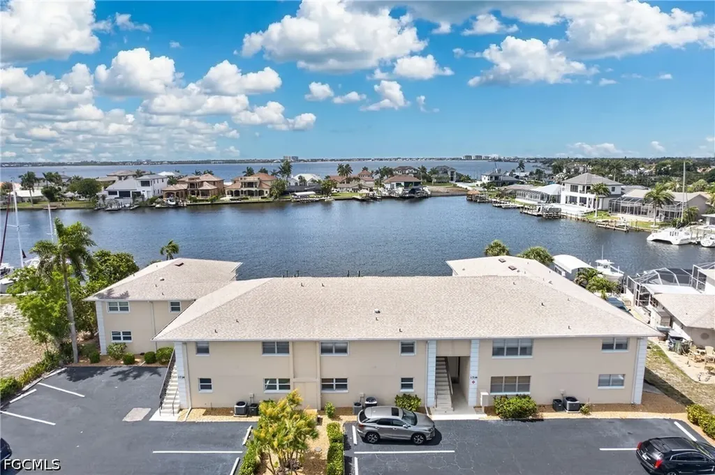 1714 Bikini Court Cape Coral FL 33904