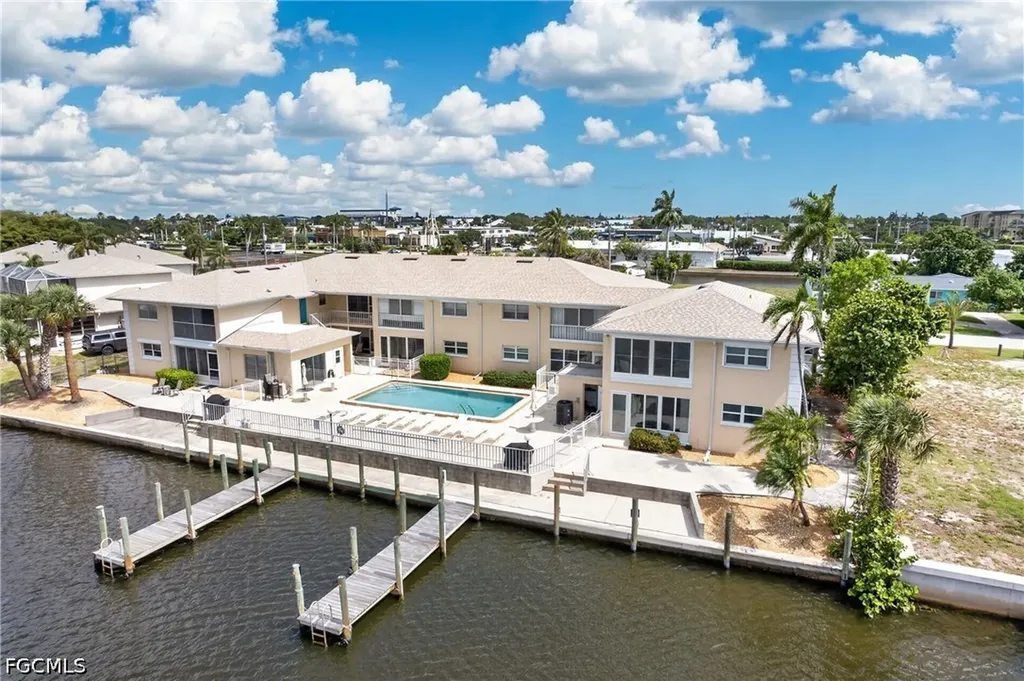 1714 Bikini Court Cape Coral FL 33904