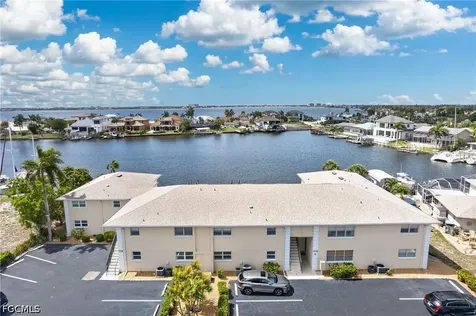 1714 Bikini Court Cape Coral FL 33904