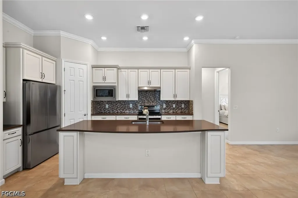 12146 Sussex Street Fort Myers FL 33913