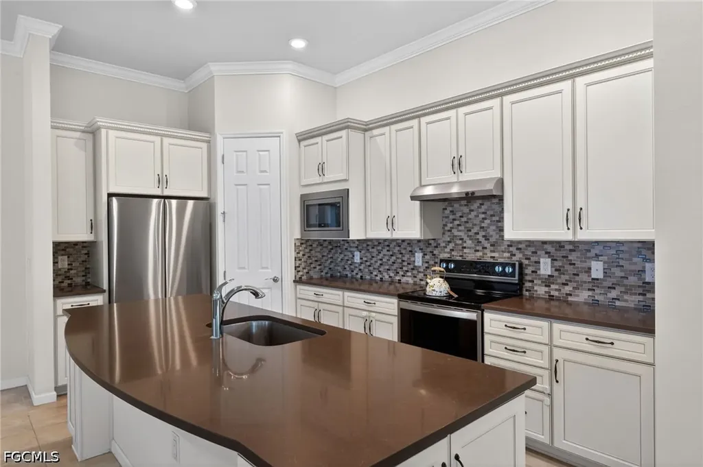 12146 Sussex Street Fort Myers FL 33913