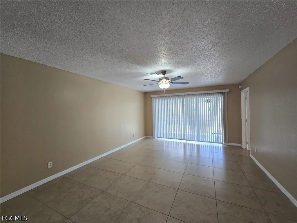 702 SE 47th Street Cape Coral FL 33904
