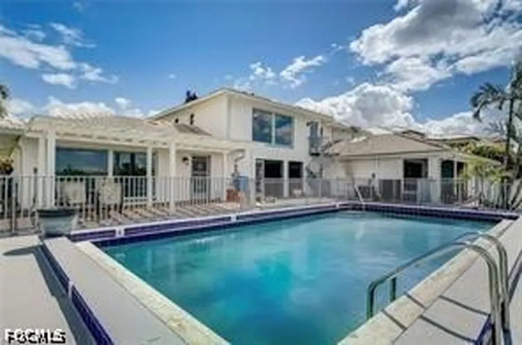 4826 SW 29th Avenue Cape Coral FL 33914
