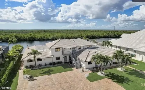 4826 SW 29th Avenue Cape Coral FL 33914