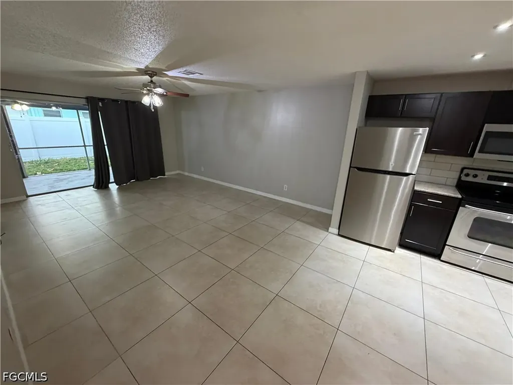 702 SE 47th Street Cape Coral FL 33904