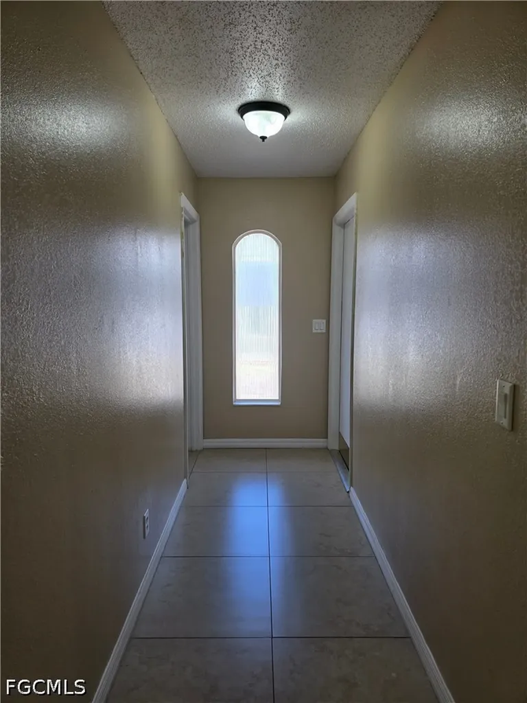 702 SE 47th Street Cape Coral FL 33904
