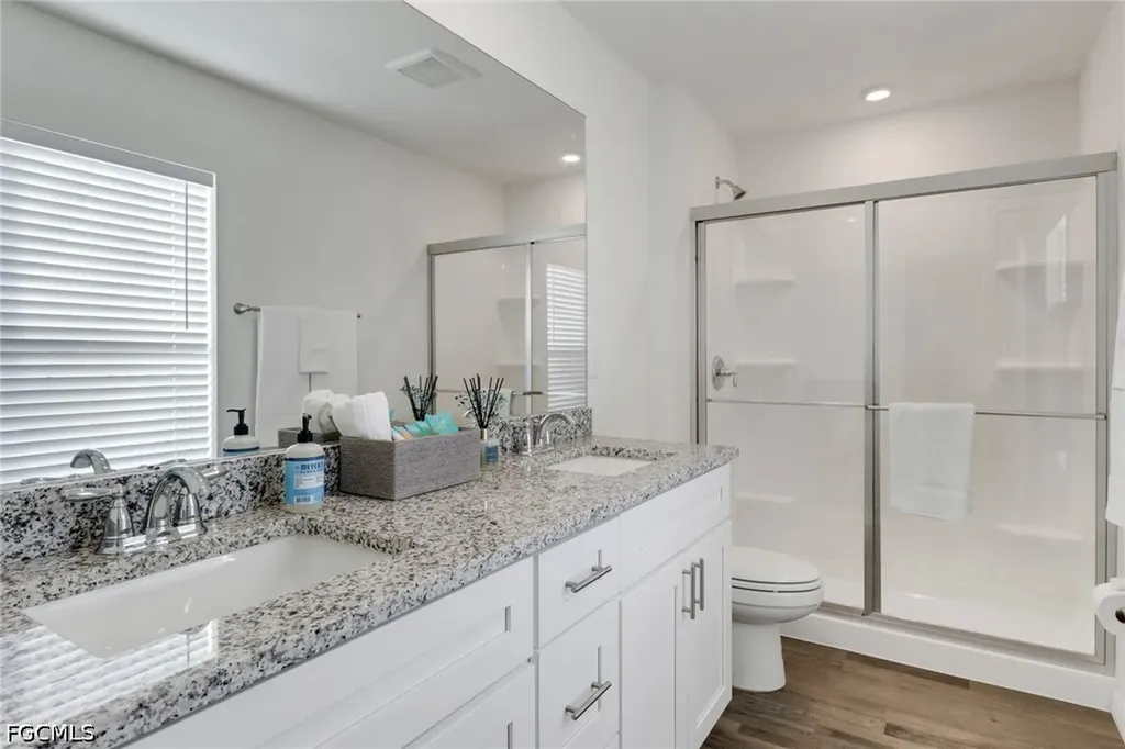 233 NW 22nd Place Cape Coral FL 33993