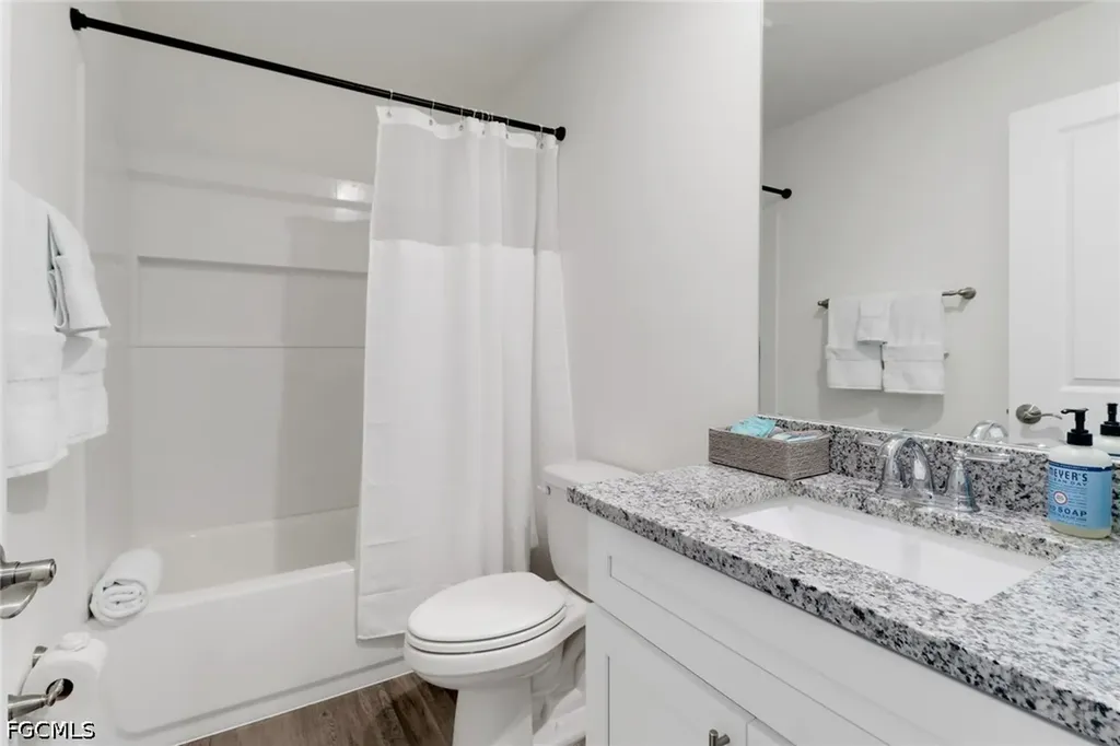 233 NW 22nd Place Cape Coral FL 33993