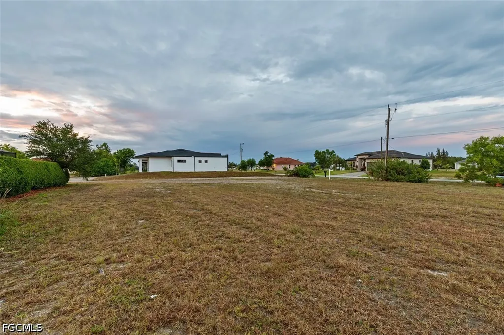 2722 NW 41st Place Cape Coral FL 33993