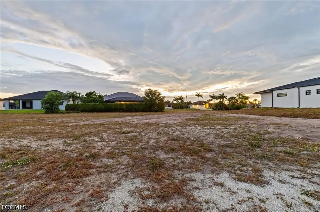 2722 NW 41st Place Cape Coral FL 33993