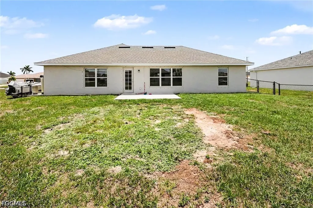 1223 NW 15th Place Cape Coral FL 33993