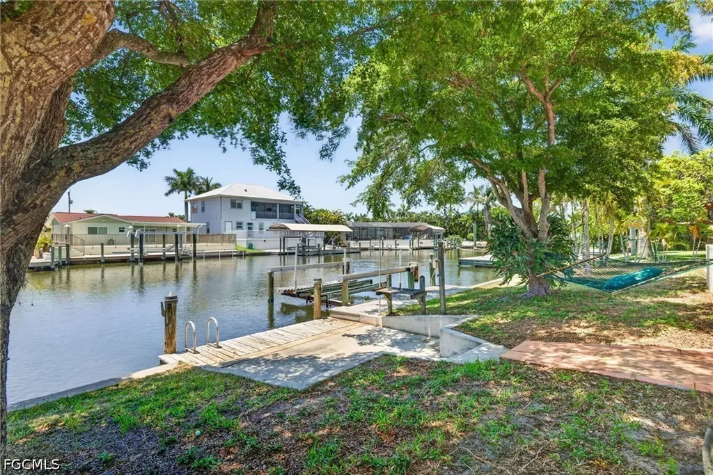 12279 Matlacha Boulevard Matlacha Isles FL 33991