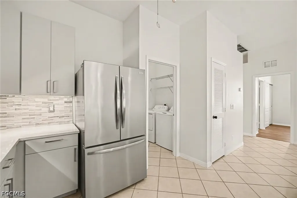 2549 Deerfield Lake Court Cape Coral FL 33909