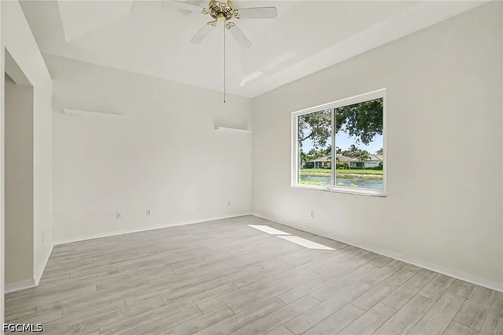 2549 Deerfield Lake Court Cape Coral FL 33909