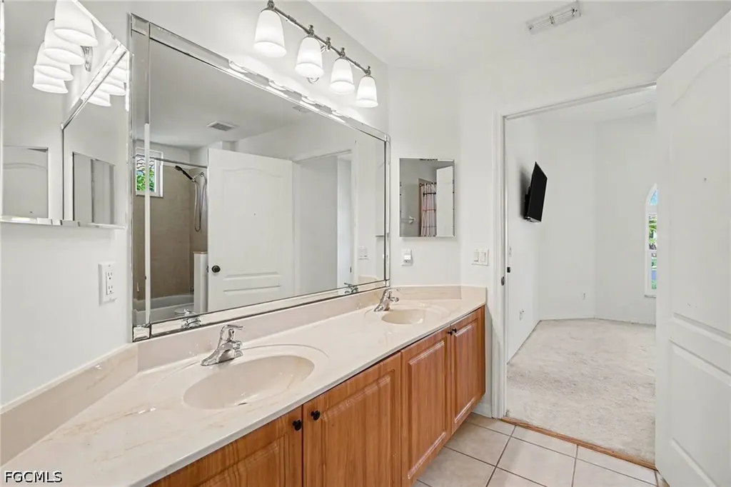 2549 Deerfield Lake Court Cape Coral FL 33909