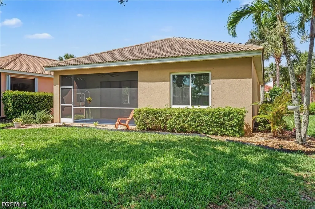 2549 Deerfield Lake Court Cape Coral FL 33909