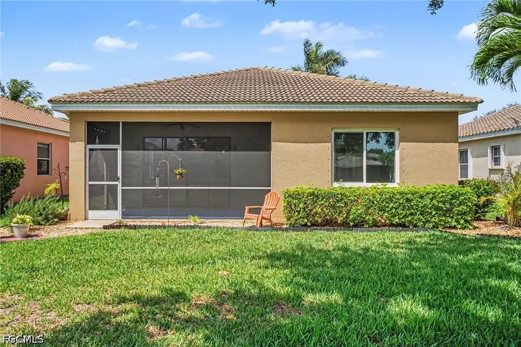 2549 Deerfield Lake Court Cape Coral FL 33909