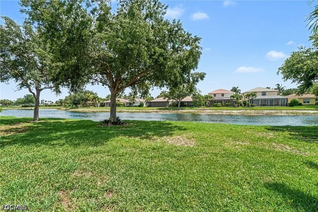 2549 Deerfield Lake Court Cape Coral FL 33909