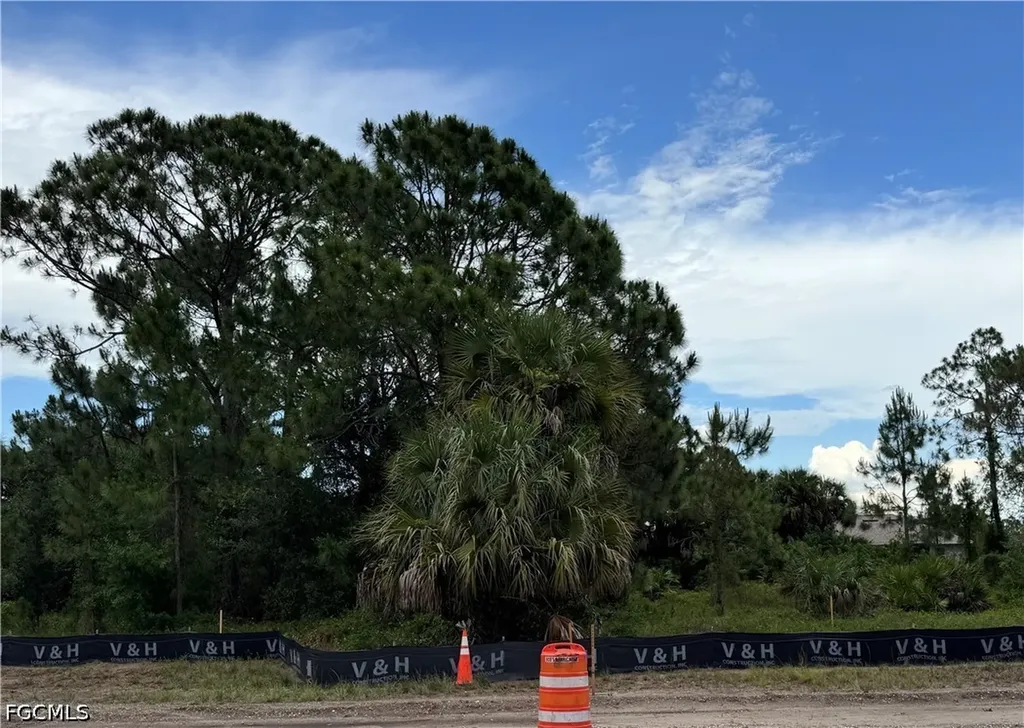137 Bell Boulevard S Lehigh Acres FL 33974