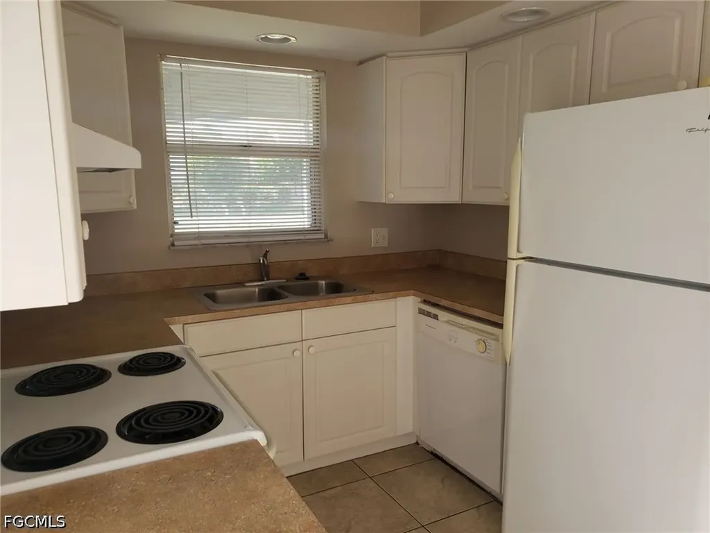 1103 SW 48th Terrace Cape Coral FL 33914
