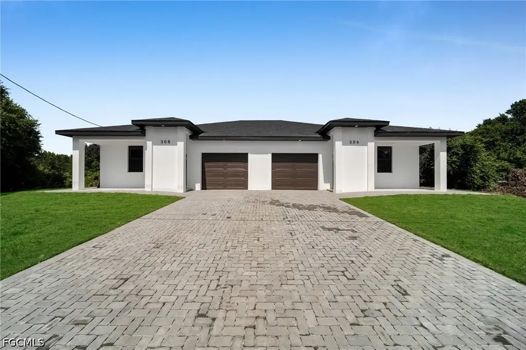 306 / 308 Bell Boulevard S Lehigh Acres FL 33974