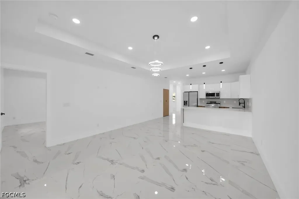306 / 308 Bell Boulevard S Lehigh Acres FL 33974