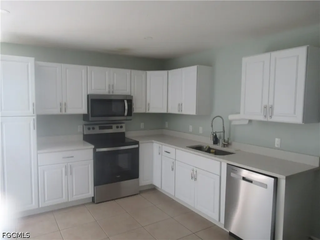 1535 Andalusia Boulevard Cape Coral FL 33909