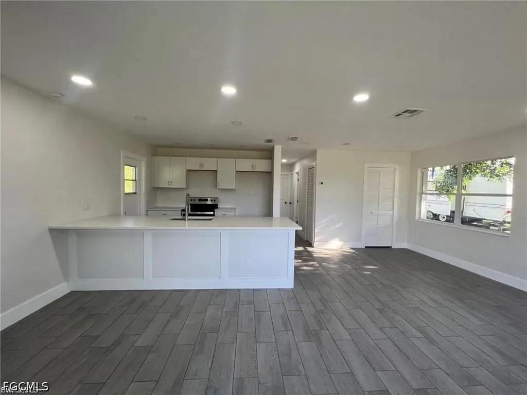 1109 Gifford Avenue N Lehigh Acres FL 33936