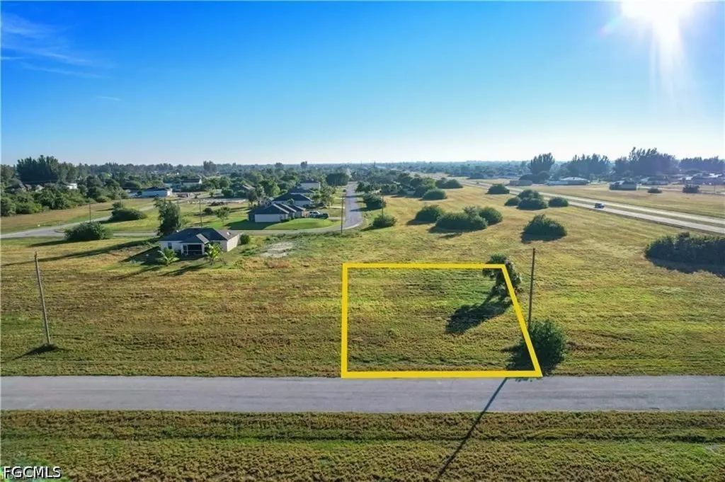 813 NW 31st Place Cape Coral FL 33993
