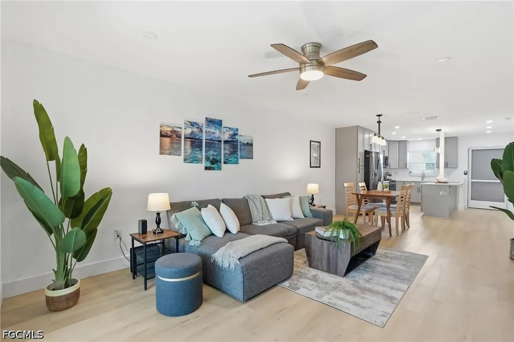 17 Watercolor Way Naples FL 34113