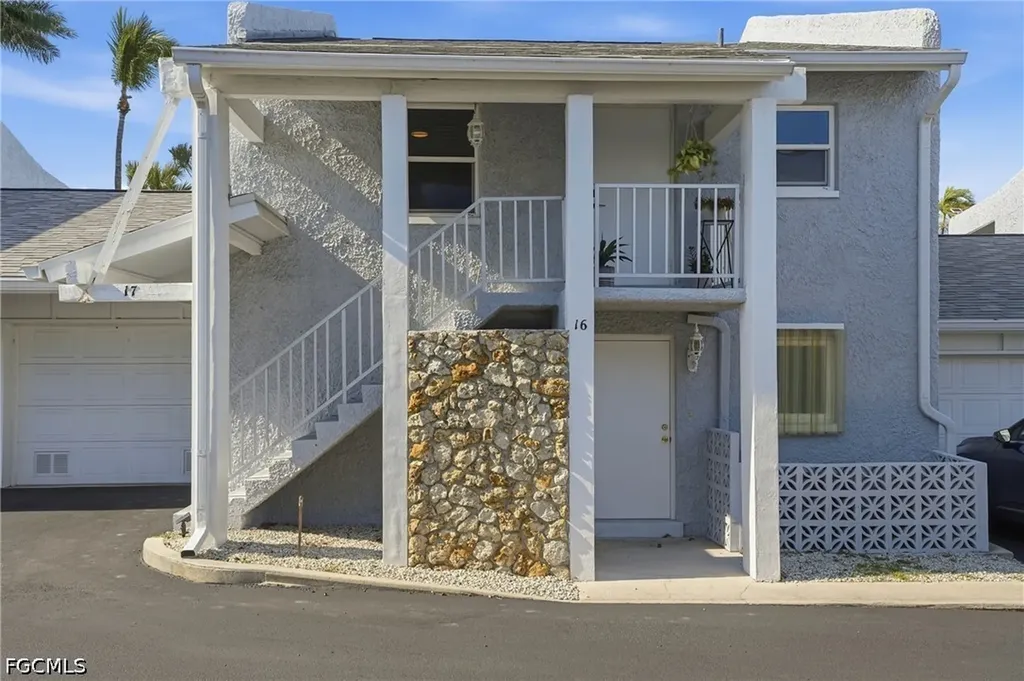 17 Watercolor Way Naples FL 34113