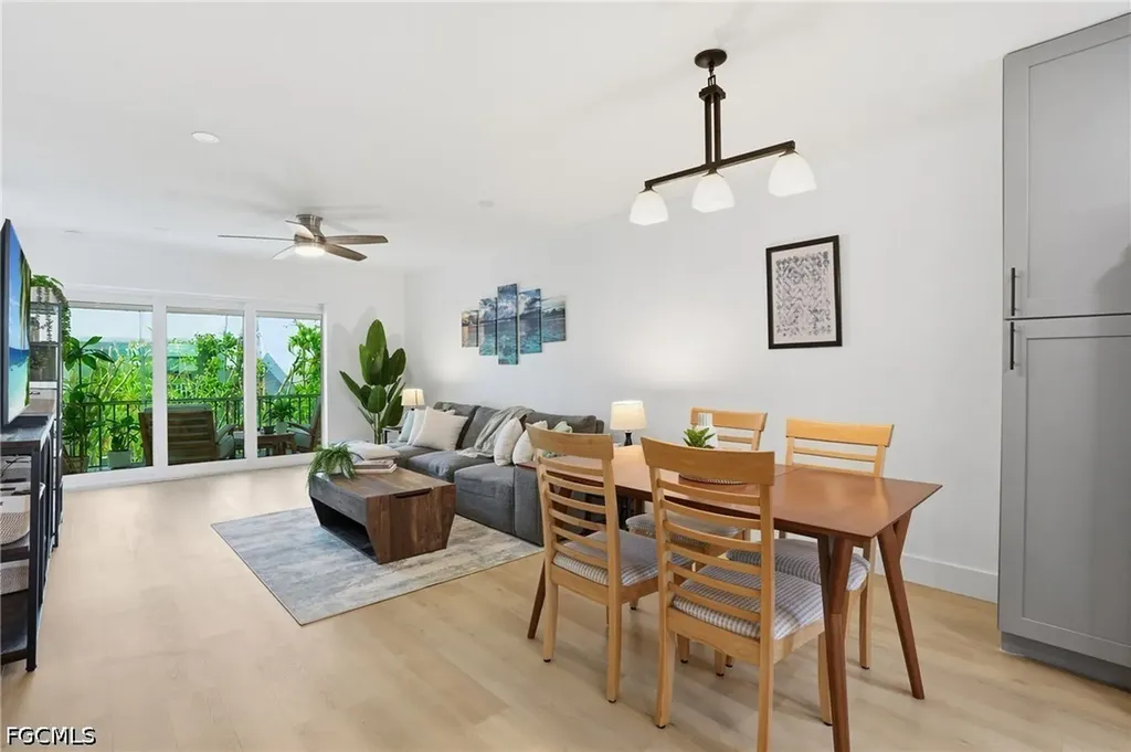 17 Watercolor Way Naples FL 34113