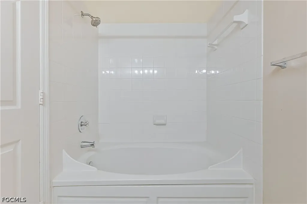 8920 Colonnades Court E Bonita Springs FL 34135