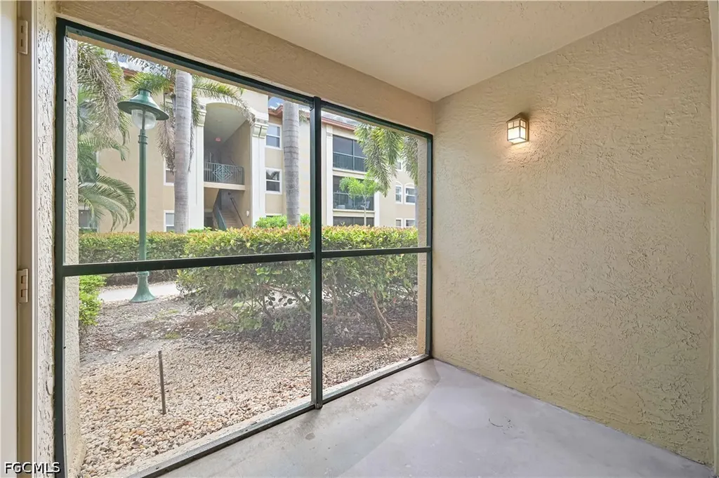 8920 Colonnades Court E Bonita Springs FL 34135