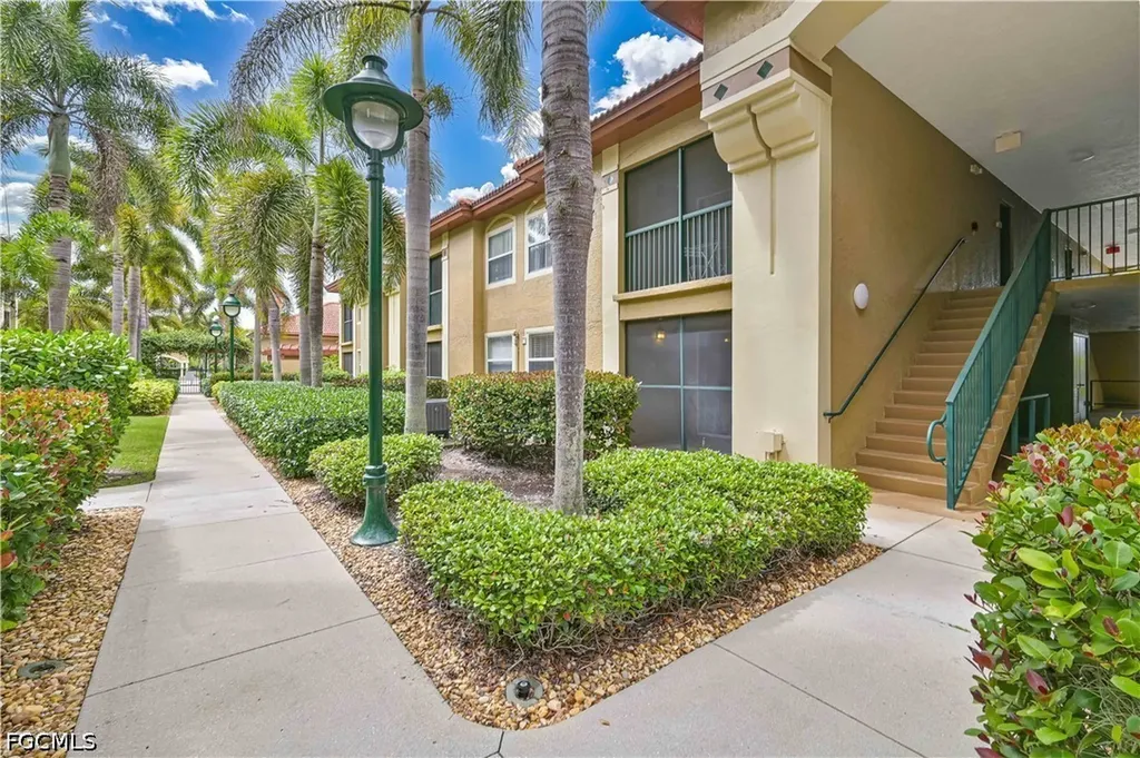 8920 Colonnades Court E Bonita Springs FL 34135