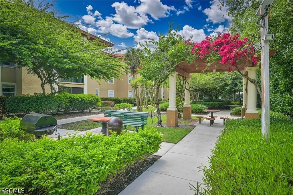 8920 Colonnades Court E Bonita Springs FL 34135
