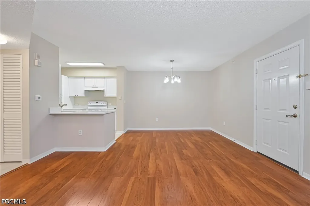 8920 Colonnades Court E Bonita Springs FL 34135