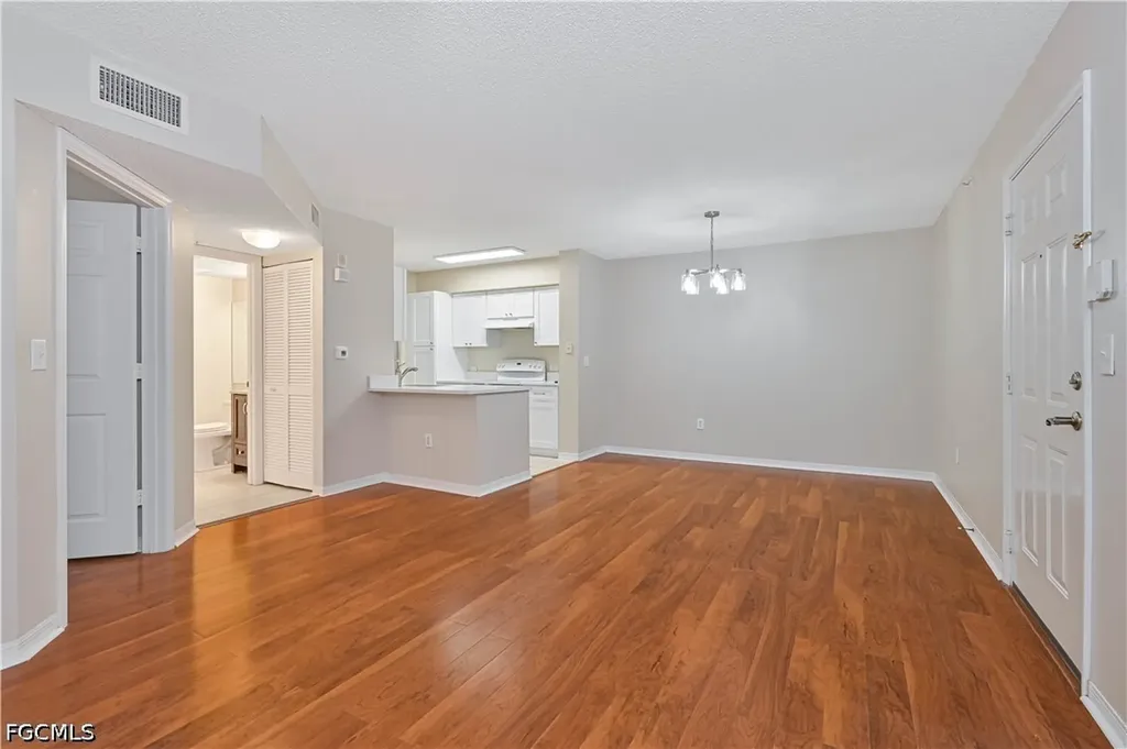 8920 Colonnades Court E Bonita Springs FL 34135