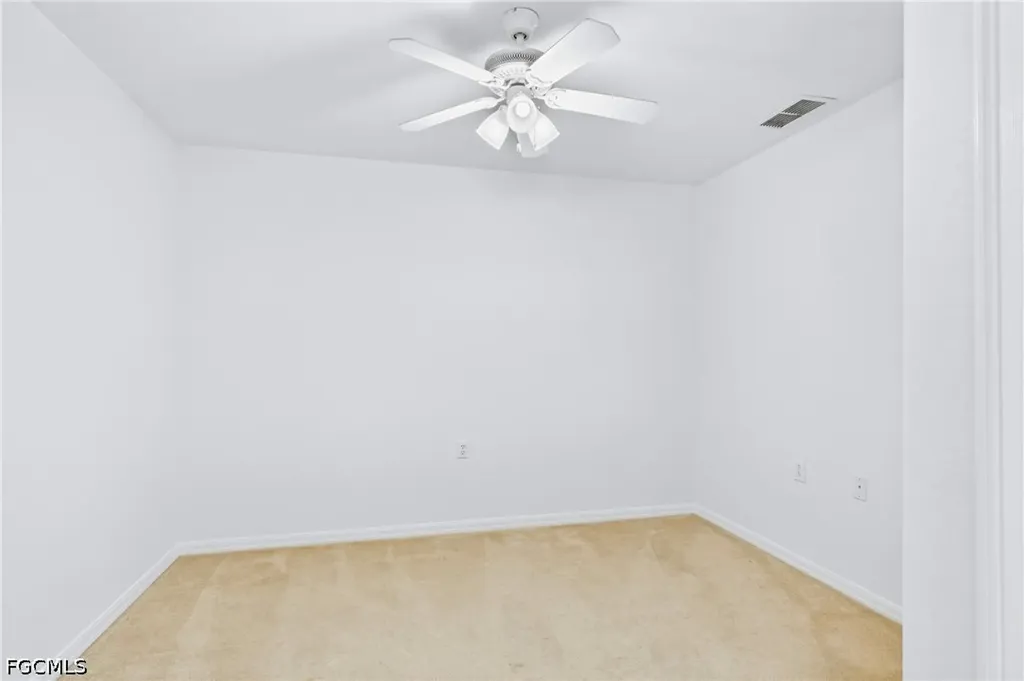 8251 Pathfinder Loop Fort Myers FL 33919