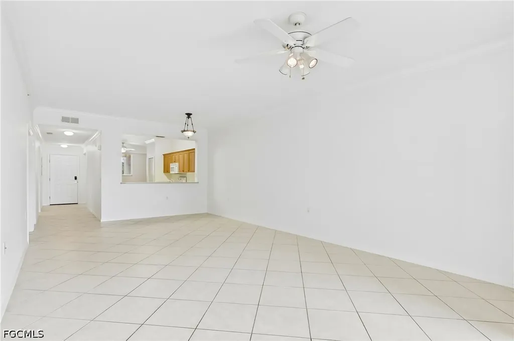 8251 Pathfinder Loop Fort Myers FL 33919