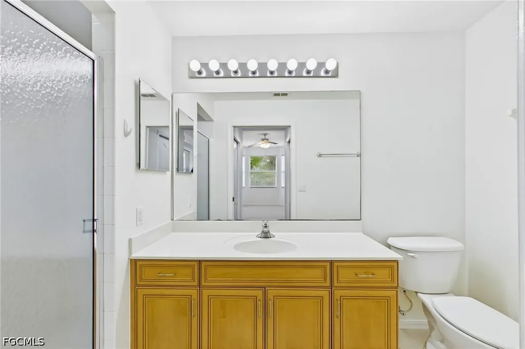 8251 Pathfinder Loop Fort Myers FL 33919