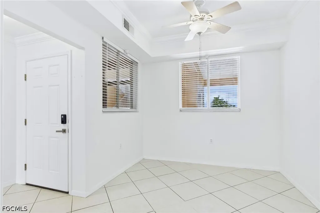 8251 Pathfinder Loop Fort Myers FL 33919