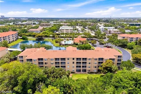 8251 Pathfinder Loop Fort Myers FL 33919
