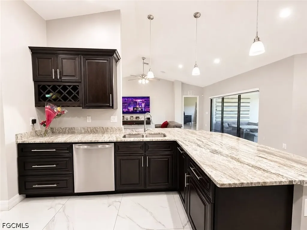 4017 7th Street SW Lehigh Acres FL 33976