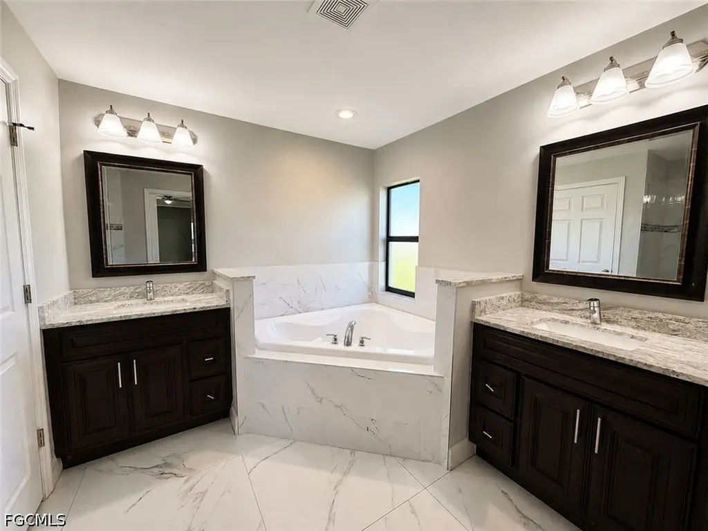 4017 7th Street SW Lehigh Acres FL 33976