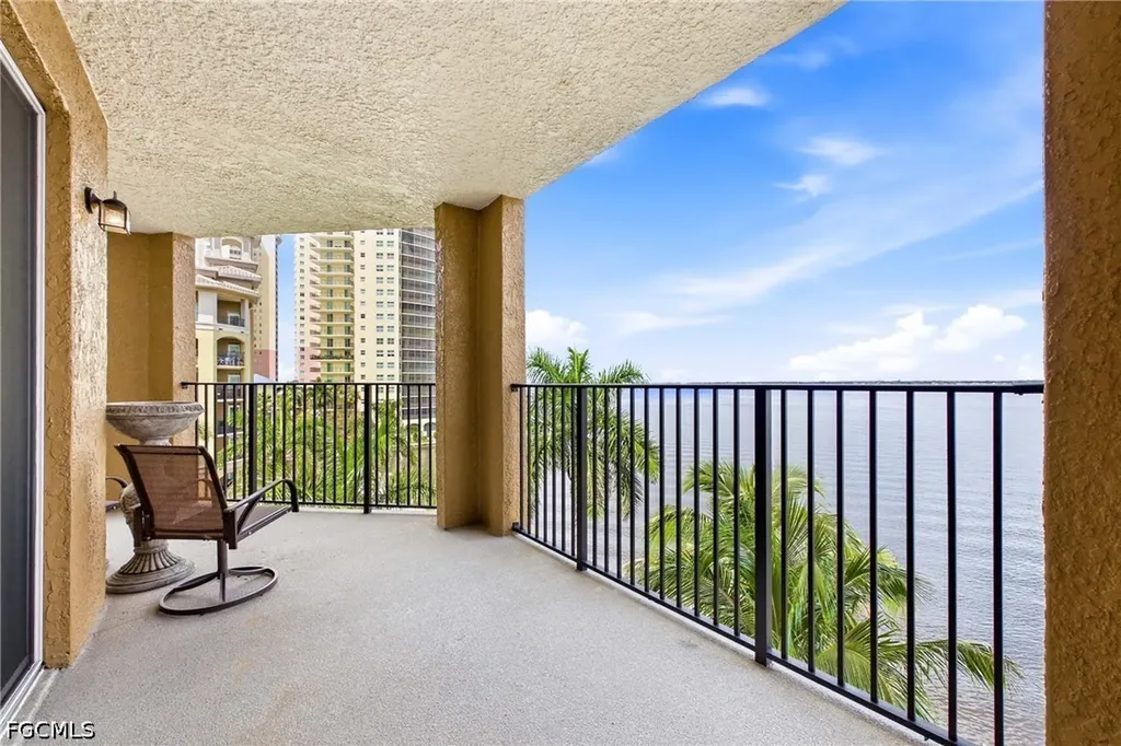 2825 Palm Beach Boulevard Fort Myers FL 33916