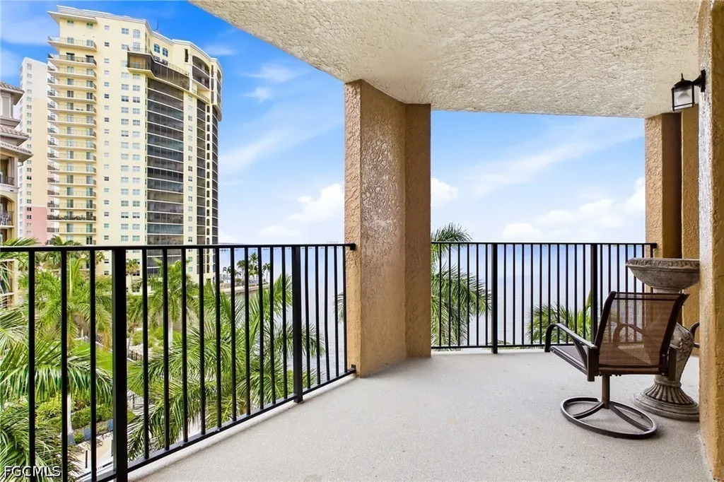 2825 Palm Beach Boulevard Fort Myers FL 33916