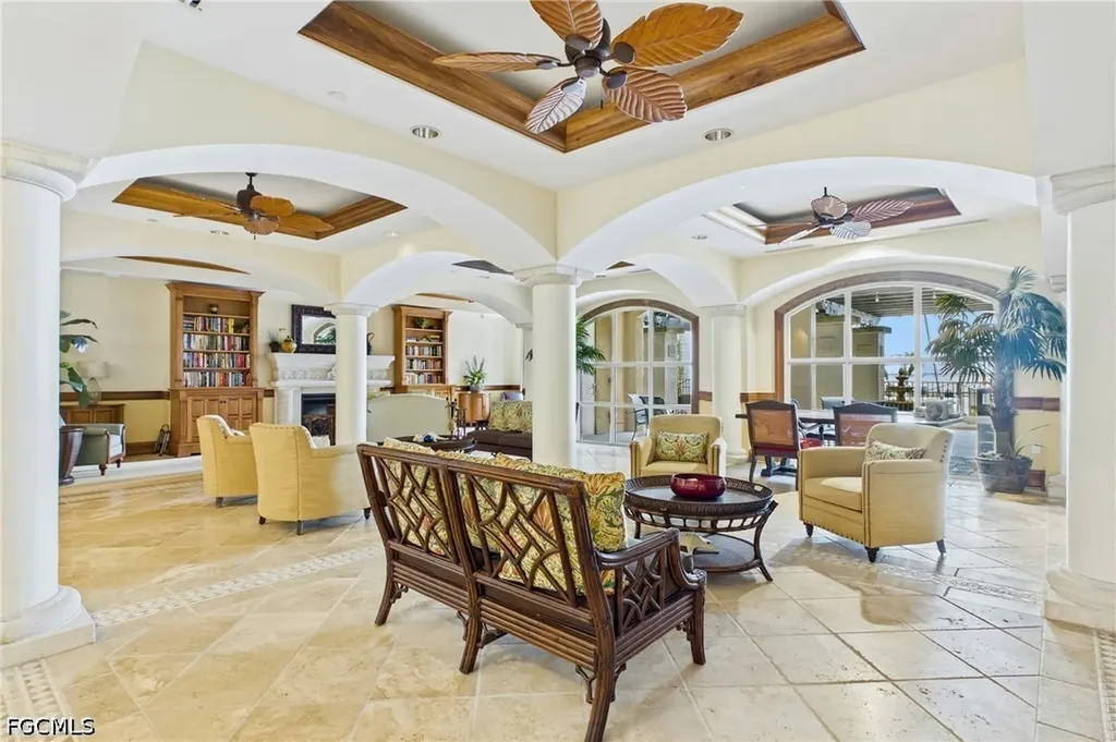 2825 Palm Beach Boulevard Fort Myers FL 33916