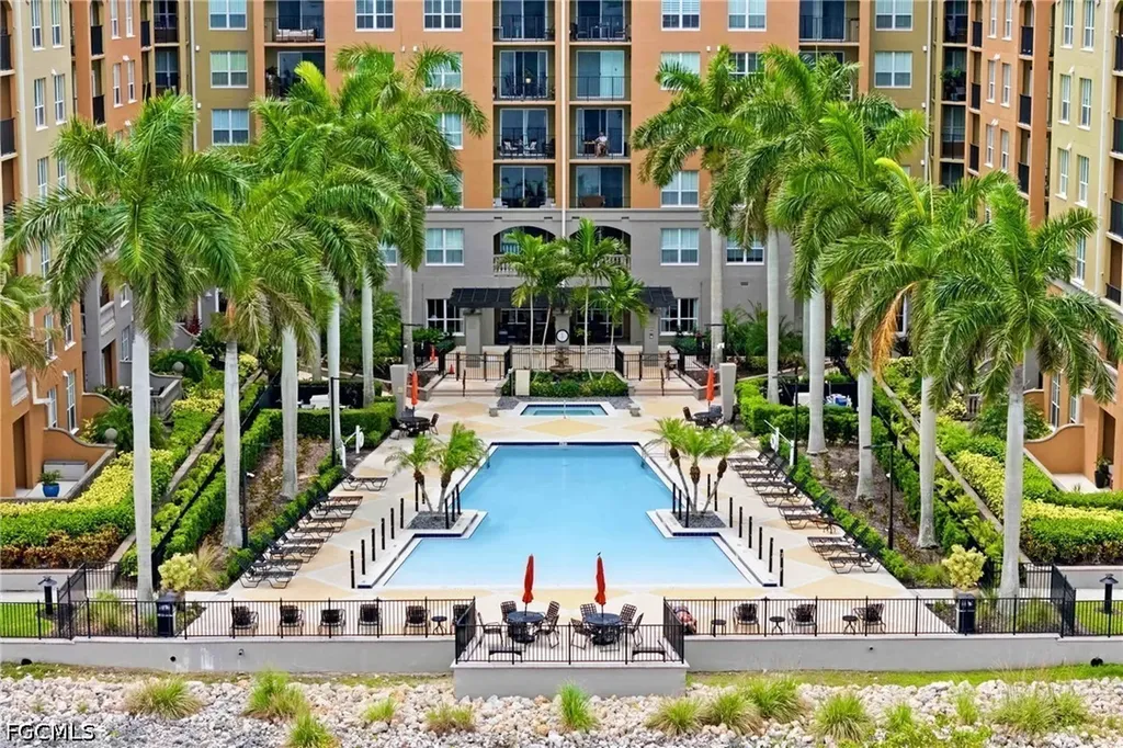 2825 Palm Beach Boulevard Fort Myers FL 33916